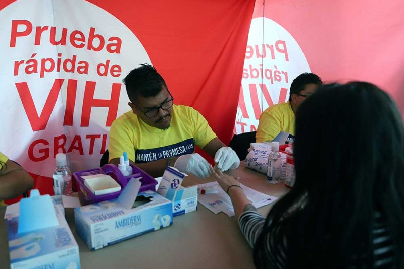 Estiman 360 mil personas con VIH en México