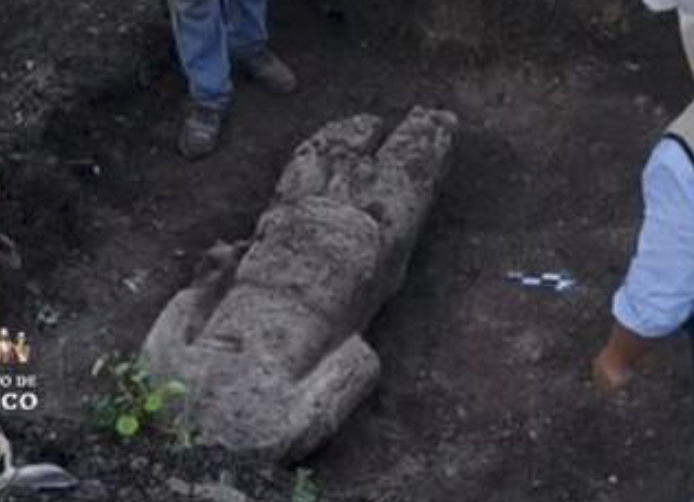 INAH descubre escultura en la ruta del Tren Maya