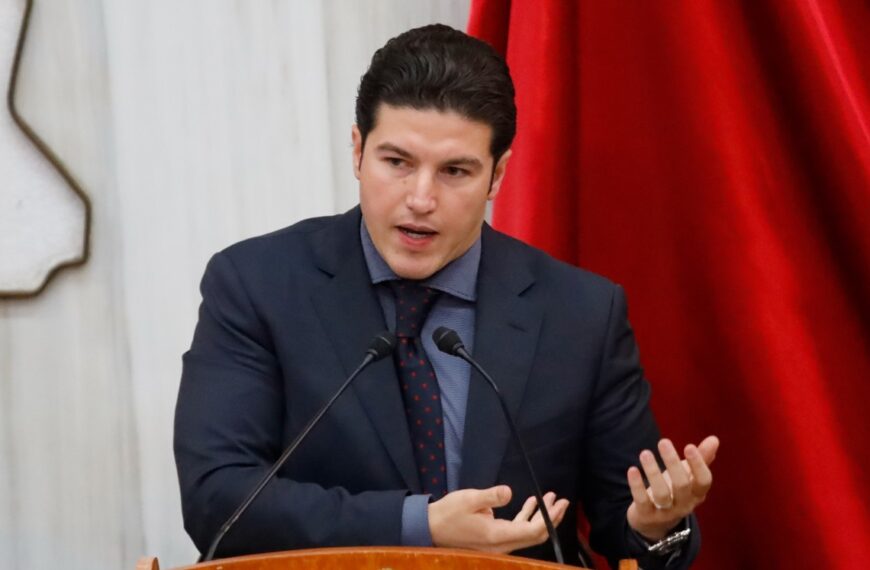 Samuel García pide licencia para ir por la Presidencia