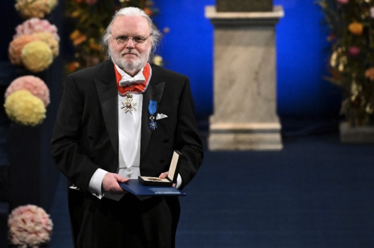 Jon Fosse recibe el Nobel de Literatura ‘por dar voz a lo indecible’