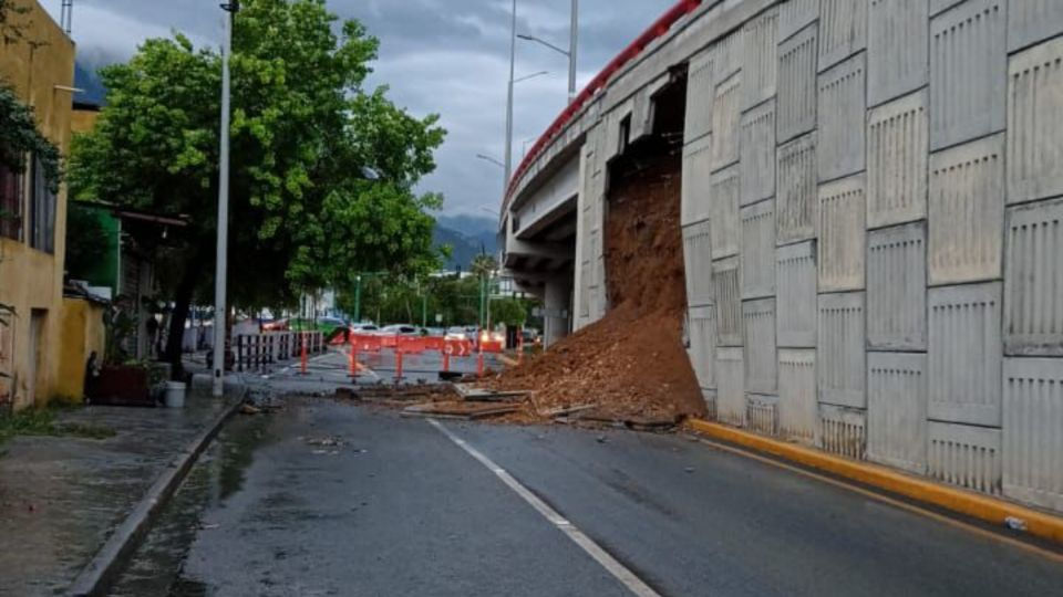 Lateral puente Jimenez derrumbado