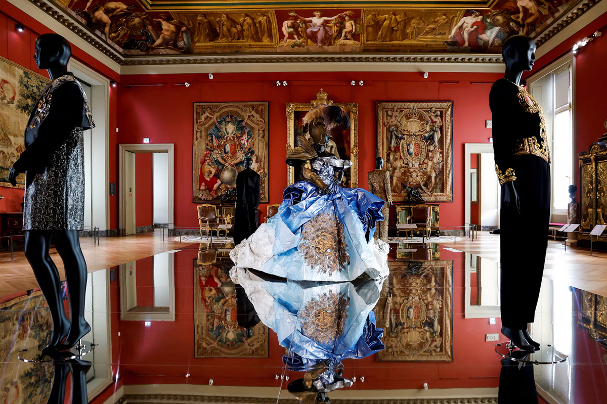 Museo de Louvre: la moda y el arte se unen en un recorrido por siglos de historia