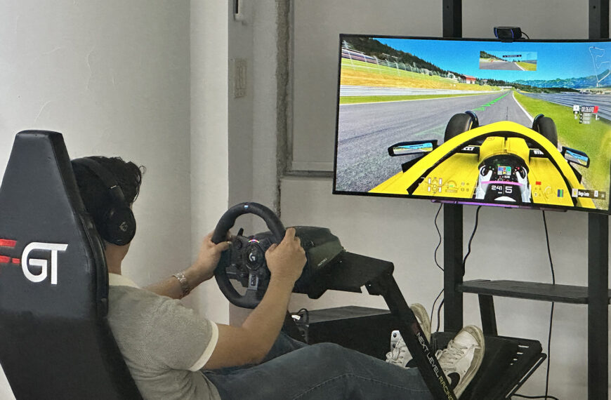 UDEM y AV Esports impulsan el automovilismo virtual con primera escudería universitaria