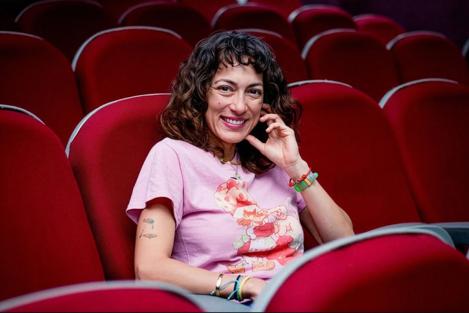 Mayra Hermosillo, cineasta, invita a no repetirse y a transformarse con cada proceso creativo