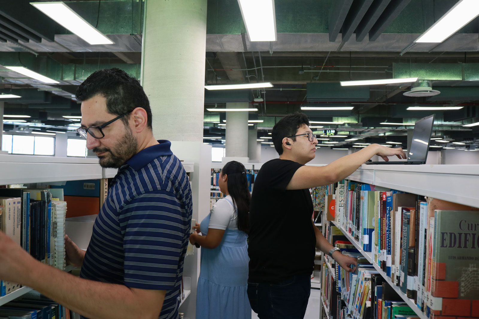UDEM reabre su Biblioteca Central