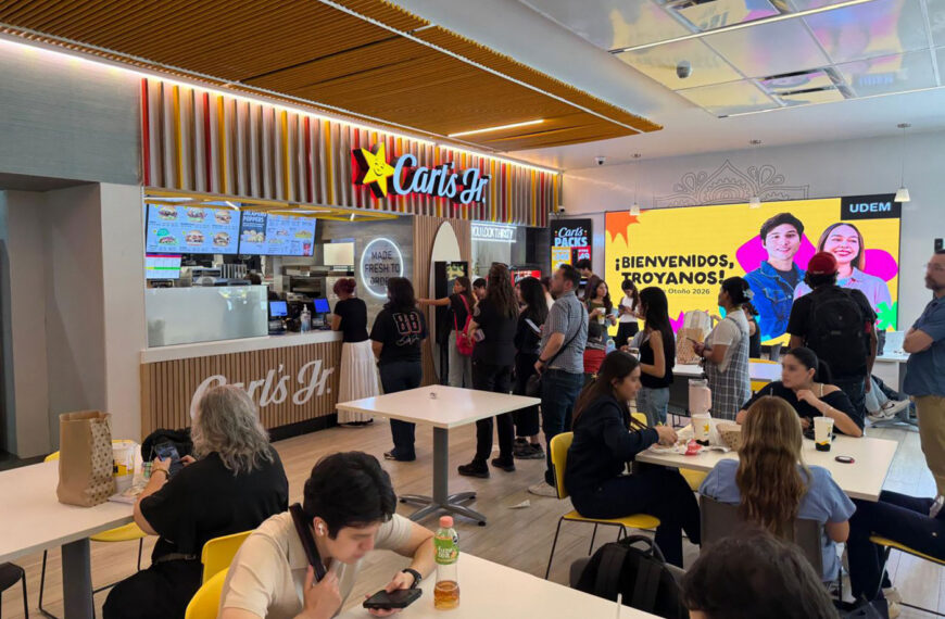 Carl’s Jr. abre sucursal en la UDEM